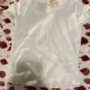 NEVER BEFORE USED WHITE LACEY TEE.